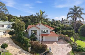 27 Westminster Gardens, Unsworth Heights