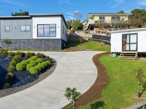 212B Tony Avenue, Thames