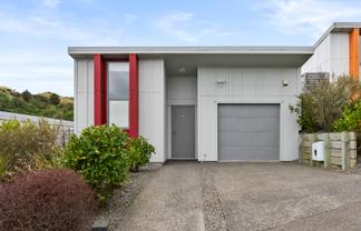 23 Red Beech Avenue, Woodridge