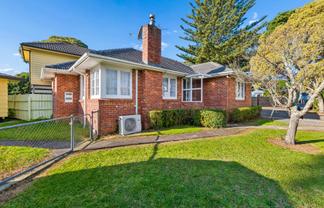 19 Walmsley Road, Mangere Bridge