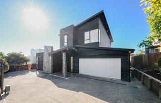 80 Medallion Drive, Oteha
