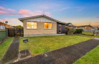 77 Pasadena Crescent, Totara Park