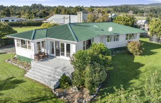873 Collingwood-Bainham Main Road, Rockville
