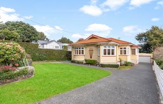 5 Douglas Avenue, Mount Albert