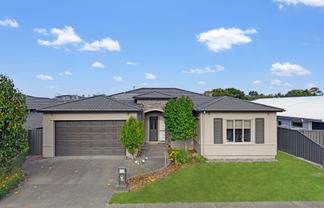 100 Hunter Drive, Awatoto