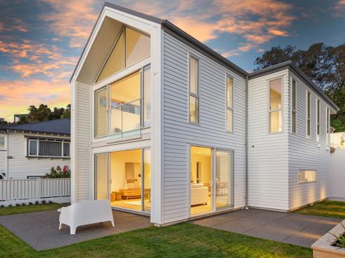 2/1 The Brae, Mount Pleasant