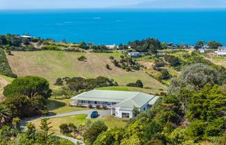 123 Sea View Road, Ostend