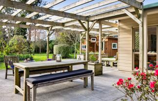 164 Cross Road, Lepperton