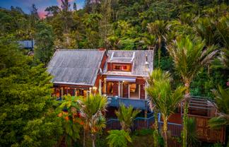211 Shaw Road, Titirangi