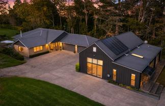 108 Paremoremo Road, Lucas Heights