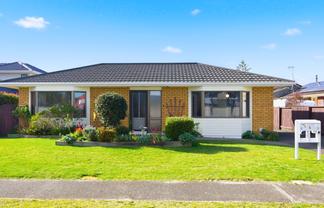 6A Compton Place, Mount Maunganui