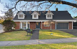 11 Emory Drive, Conifer Grove