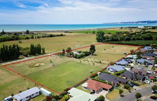 104 Ferry Road, Clive