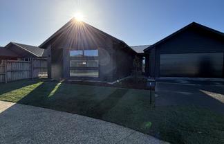9 Cowell Avenue, Pyes Pa