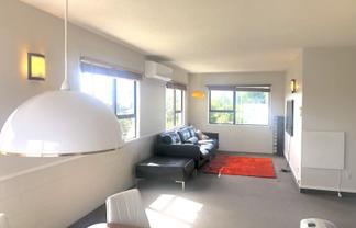 2/106 Macfarlane Street, Hamilton East