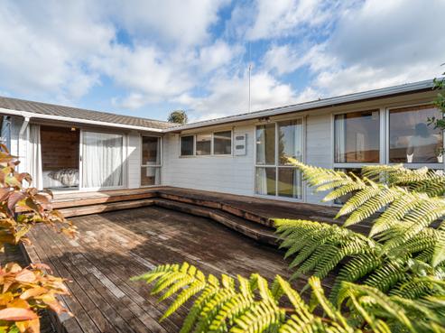 2 Bata Place, Westbrook