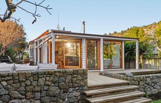 122 Esplanade, Sumner
