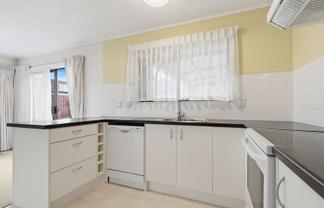 16B Grey Street, Glenholme