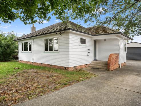 9 Vanguard Road, Kelston