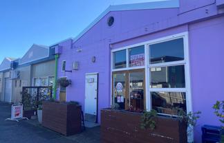 Funky Cafe Space in Hamilton East