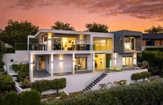 7 Golf View Close, Fairhall