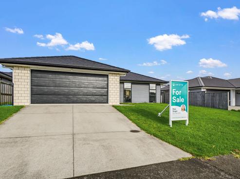 14 Urumaraki Avenue, Helensville