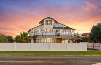 368 Papamoa Beach Road, Papamoa Beach