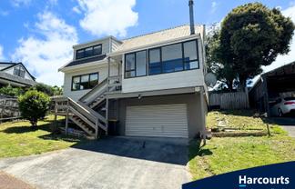 6a Cambric Place, Botany Downs