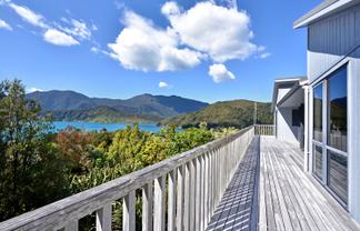 20 Worlds End Road, Tennyson Inlet