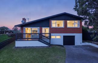6 joanna place, Deanwell