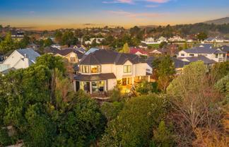 29 Clearwater Terrace, Brown Owl