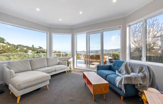 89 Nevay Road, Miramar