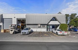 Tidy 399sqm industrial unit