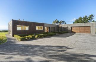 1089 Plymouth Road, Koru