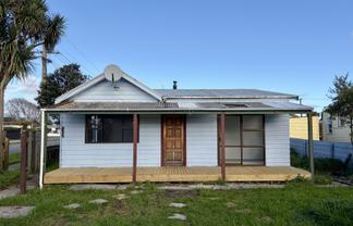12 Russell Street, Westport