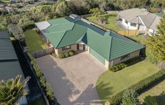 54 Mahonia Place, Pyes Pa