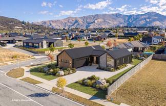 7 Rua Street, Wanaka