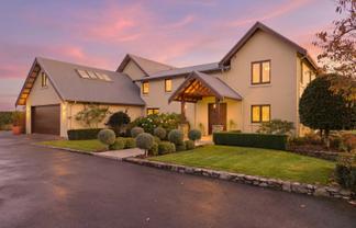 25 Clover Road West, Hope