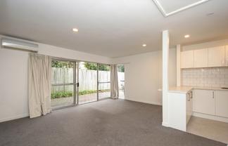 2/13 Naseby Street, Merivale