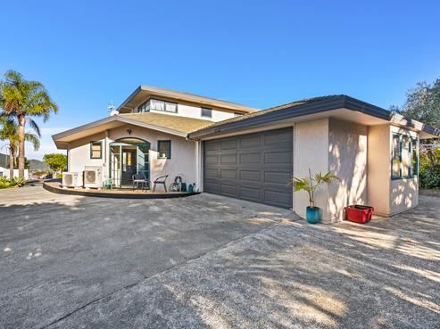 9 Pebble Beach Boulevard, Kamo