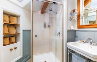 23 Laurence Street, Manly