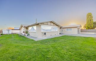 201 Willowpark Road, Hastings