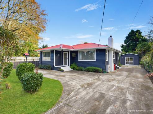 25 Riverbank Road, Okoia