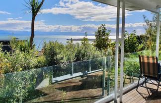 25 Victoria Road, Stepneyville
