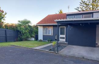 85E Stottholm Road, Titirangi