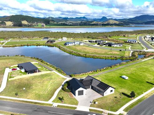 100 Kopani Road, Matarangi