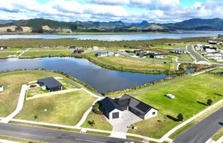100 Kopani Road, Matarangi