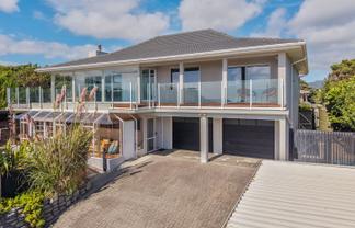 8 Ara Kuaka, Waikanae Beach