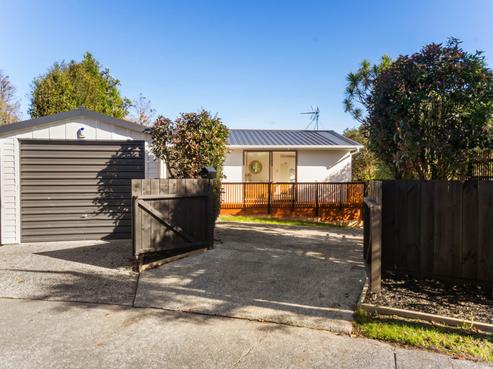 1/11 Kahikatea Place, Ranui