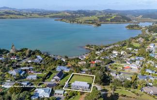 33 Colonel Mould Drive, Mangonui